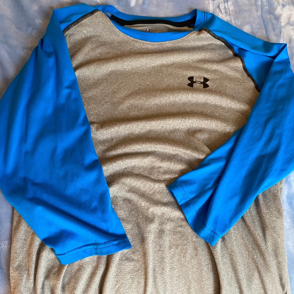 Under Armour mens large heat gear 3 quarter sleeve!!!